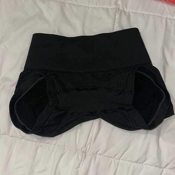 Gymshark Xs Vital Seamless 2.0 shorts - Picture 3 of 3
